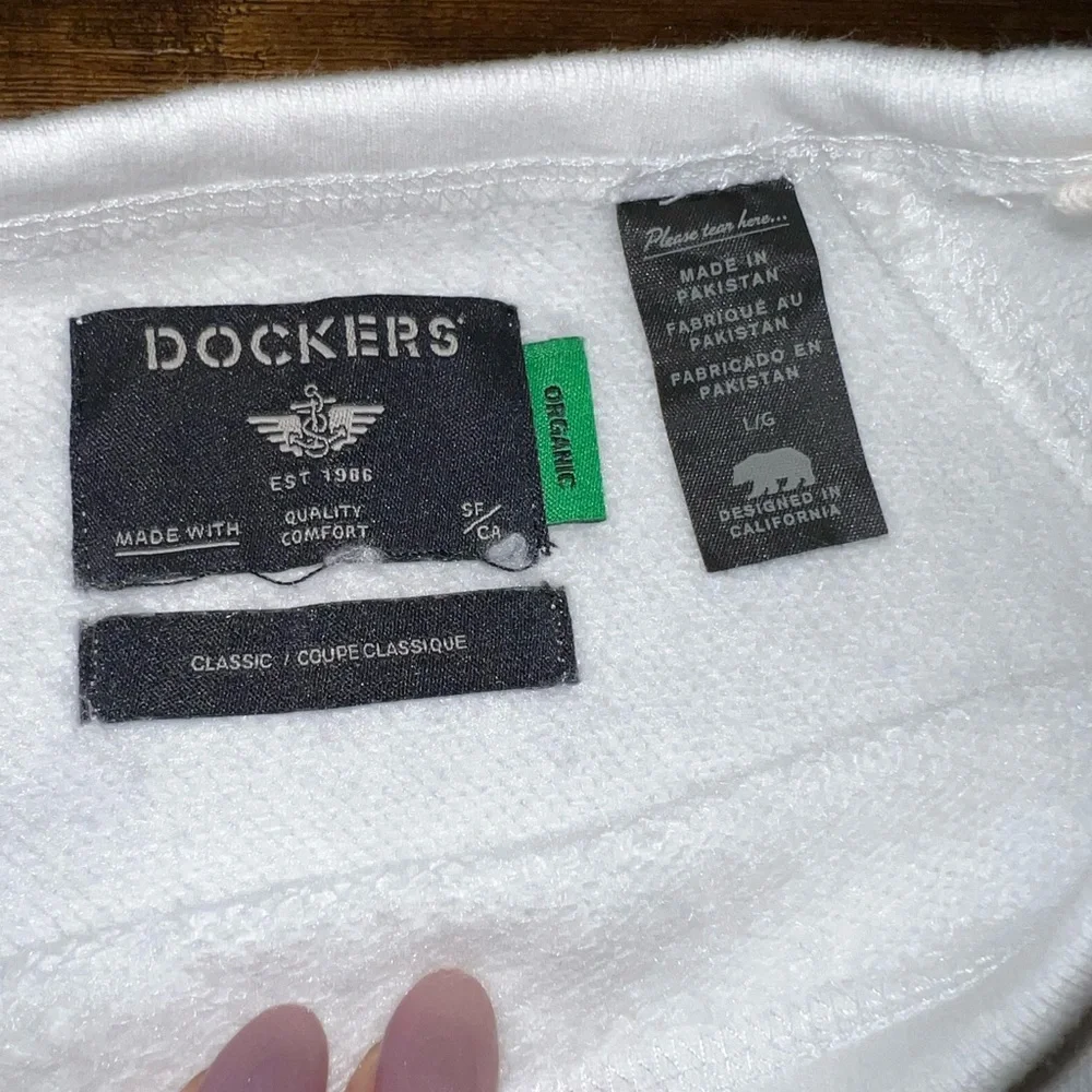 Classic White Men's Sweater - Picture 3 of 3